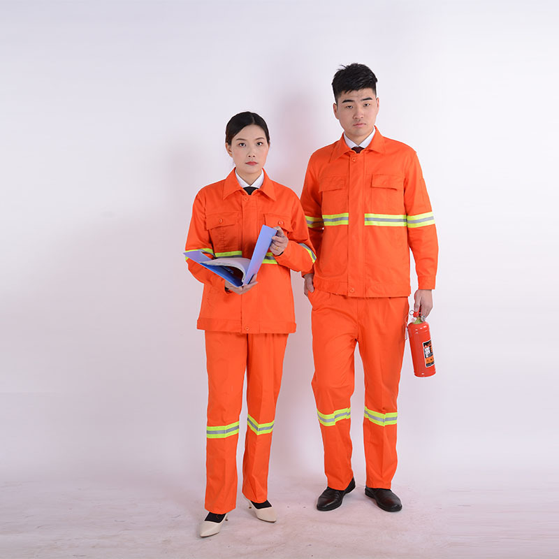 環(huán)衛(wèi)工人物業(yè)保潔工作服 專(zhuān)業(yè)與實(shí)用的完美結(jié)合